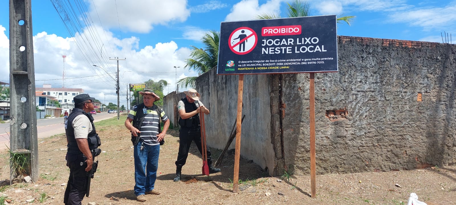 A Brigada Ambiental Instalou Placas Em Pontos Viciados De Descarte